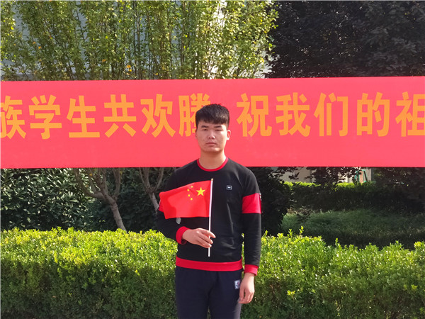 06周万万.jpg