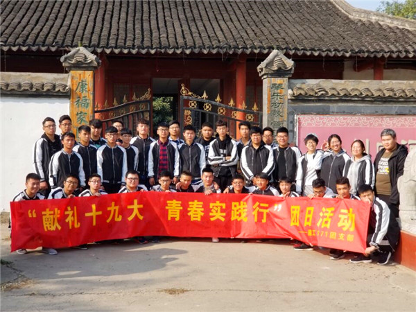 05志愿服务-敬老院.jpg
